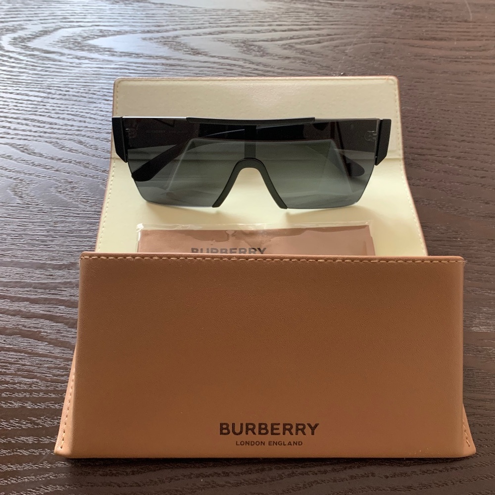 Burberry unisex sunglasses
